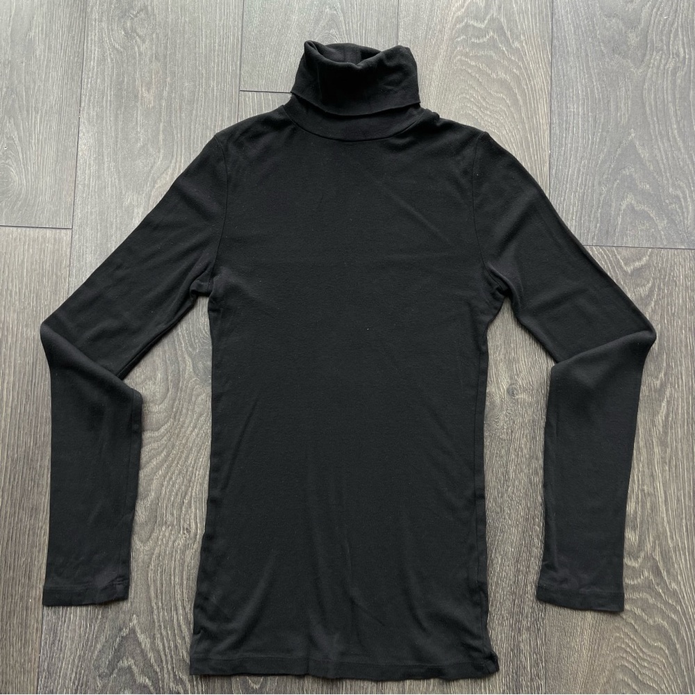 SPLENDID Black Turtleneck Size S
